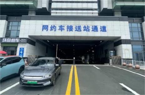 7月15日，威海站網(wǎng)約車接送站通道啟用！